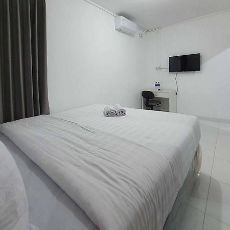 فندق Reddoorz Syariah At Jalan Godean Ngabean المظهر الخارجي الصورة