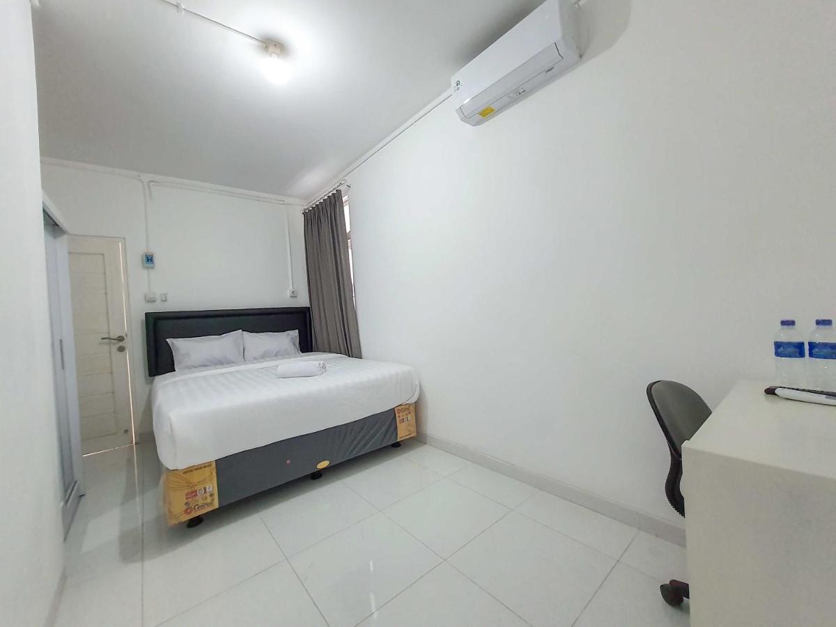 فندق Reddoorz Syariah At Jalan Godean Ngabean المظهر الخارجي الصورة