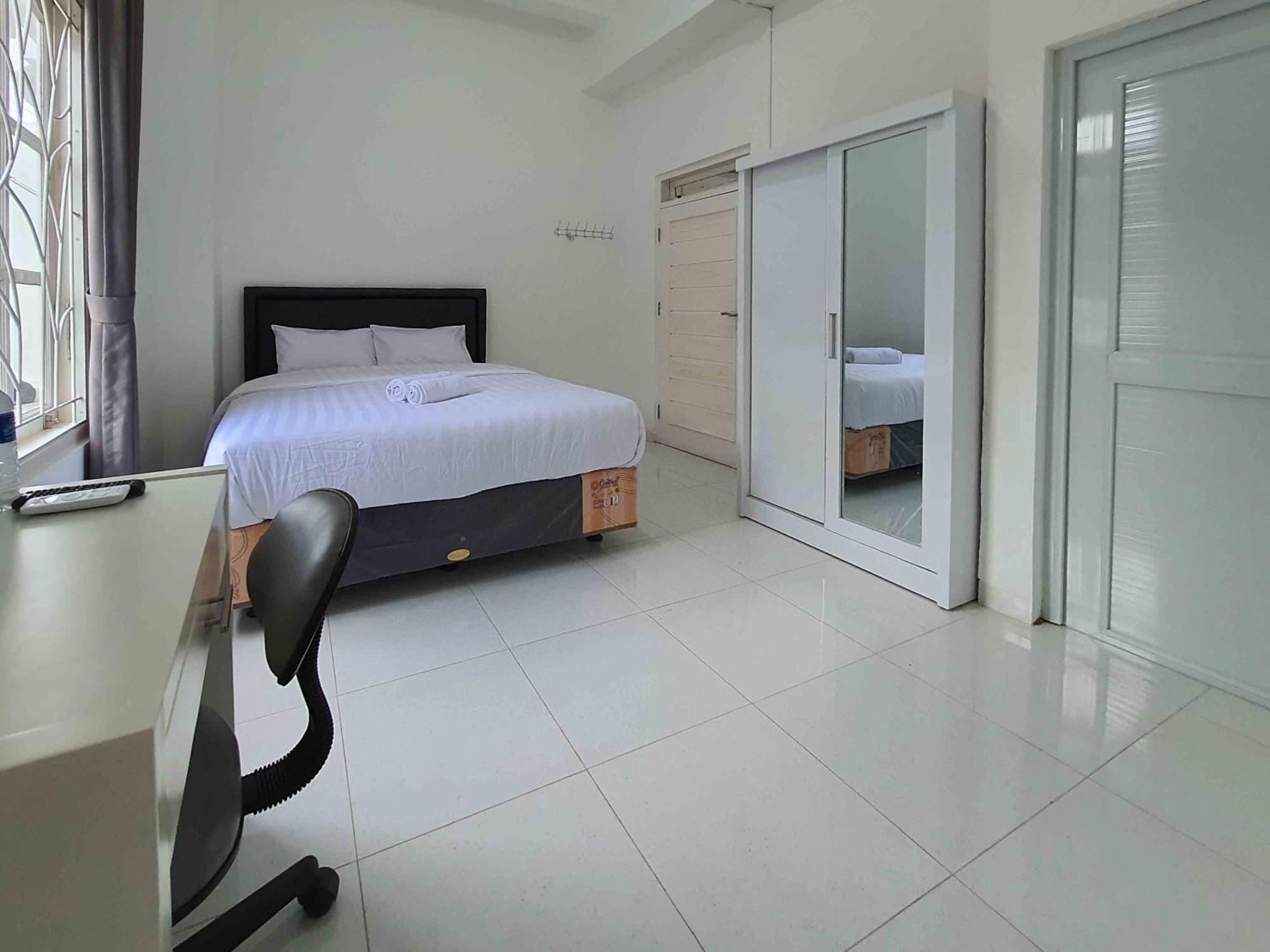فندق Reddoorz Syariah At Jalan Godean Ngabean المظهر الخارجي الصورة